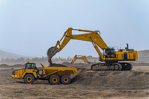 ЛУКОЙЛ СТАЛ ПРОИЗВОДИТЕЛЕМ СМАЗОЧНЫХ МАТЕРИАЛОВ ДЛЯ ТЕХНИКИ KOMATSU